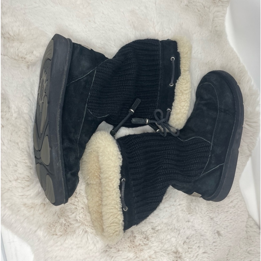 UGG Australia 5124 Suburb Black Suede Sweater Boots - Picture 4 of 12